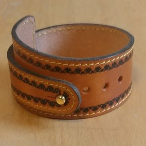 Cuff bracelet